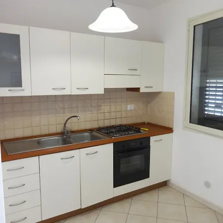 Curato Piano Terra A 20 Secondi Dalla Solaris Uno Holiday home Torre Mozza