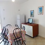 Curato Piano Terra A 20 Secondi Dalla Solaris Uno Prázdninový dům Torre Mozza